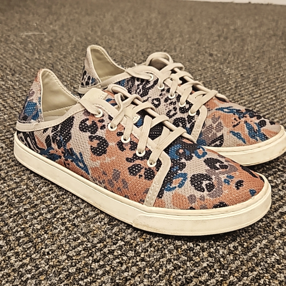 OluKai Women's Low-Top Sneakers - Tan, Blue, Black Leopard Print
